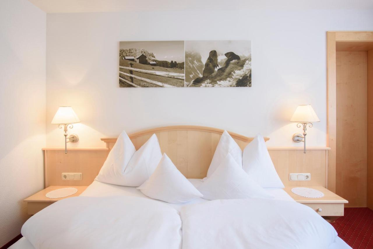 Hotel Silbertal Room photo